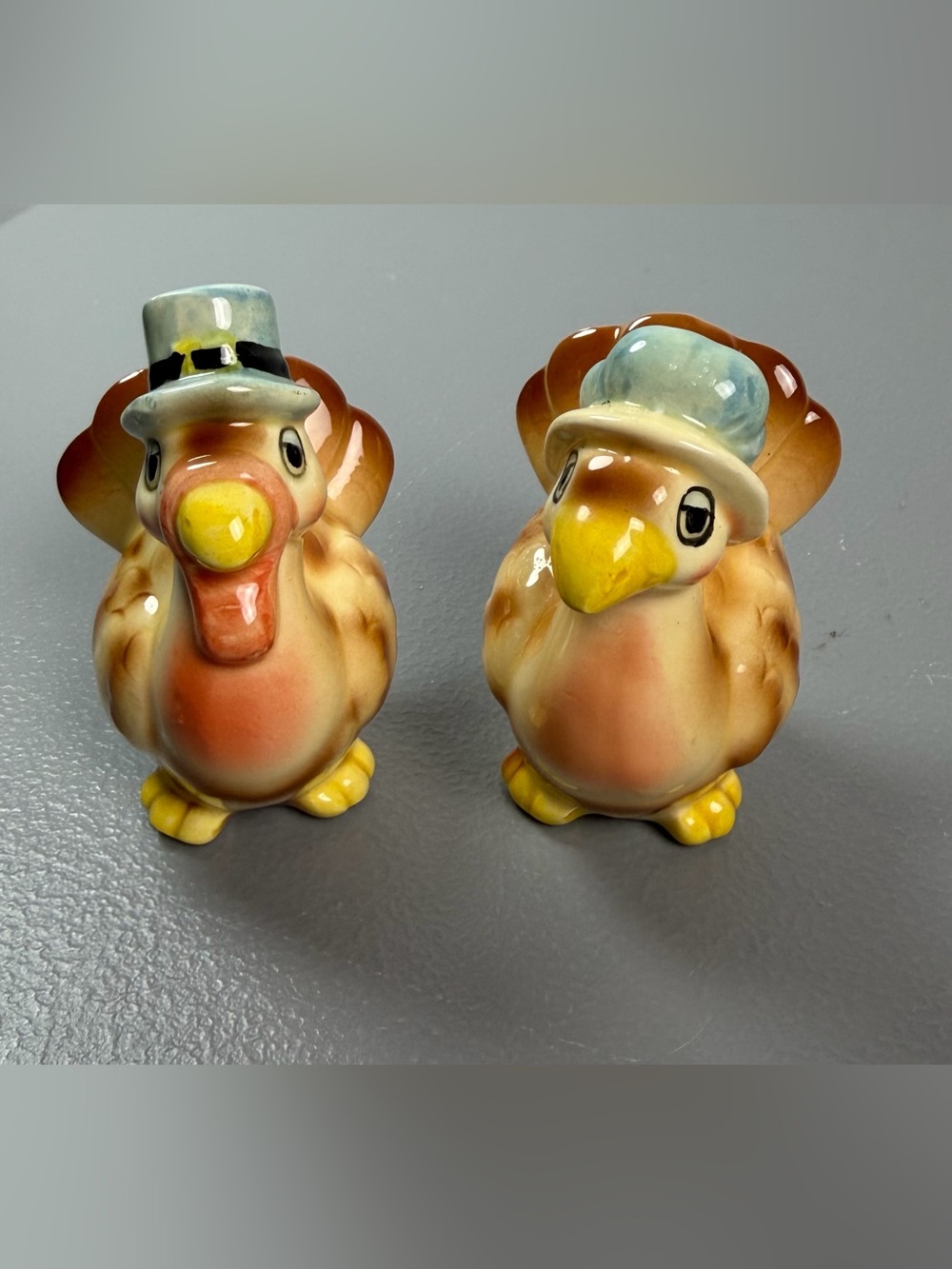 Vintage Ceramic Turkey Salt & Pepper Shakers - Pastel Yellow & Peach